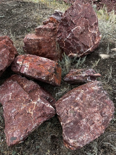Камни для ландшафтного дизайна красно-фиолетовые 10-60 килограмм купить в Республике Калмыкия