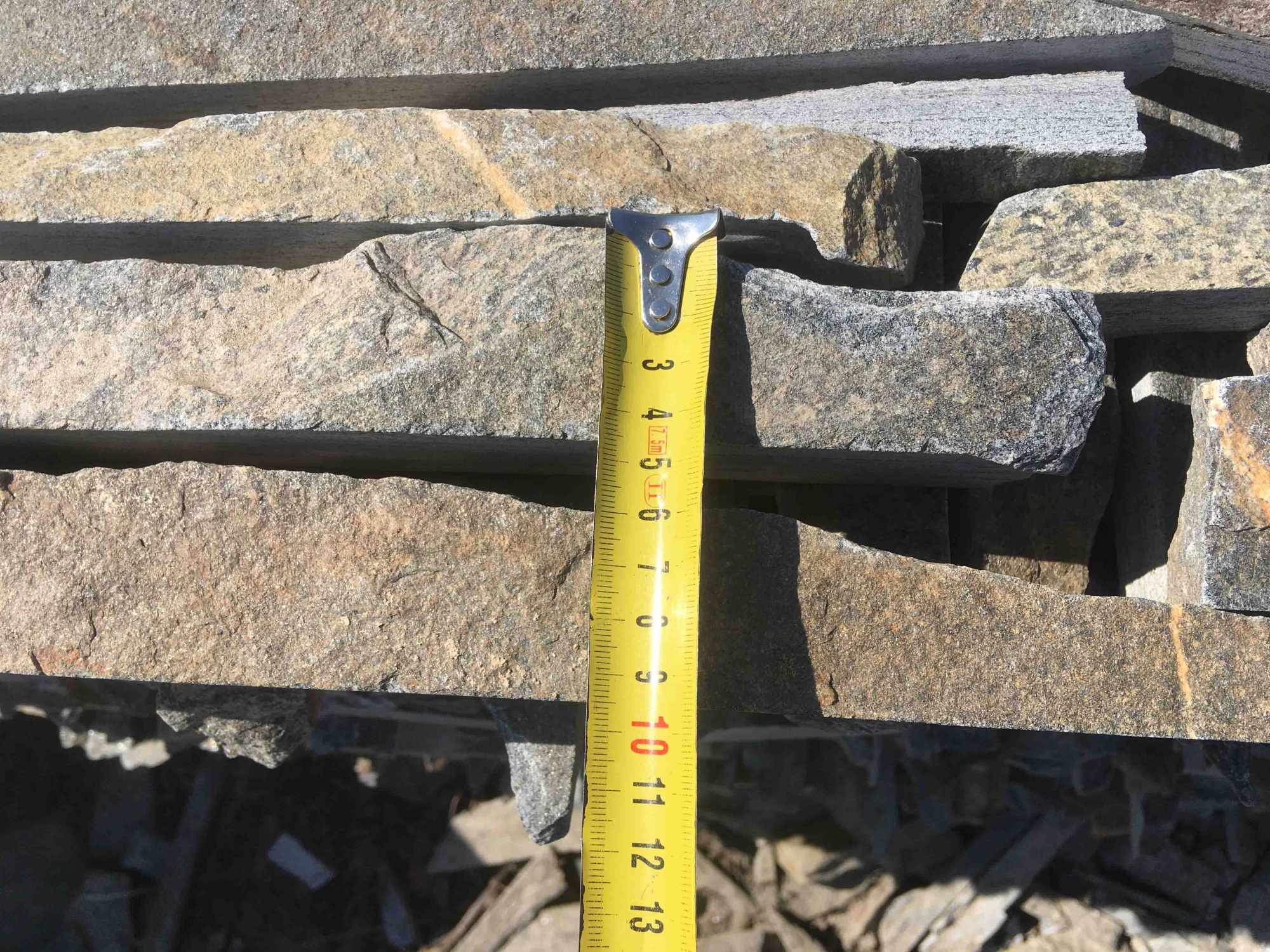 Горбушка златолит мультиколор для облицовки купить в Республике Калмыкия