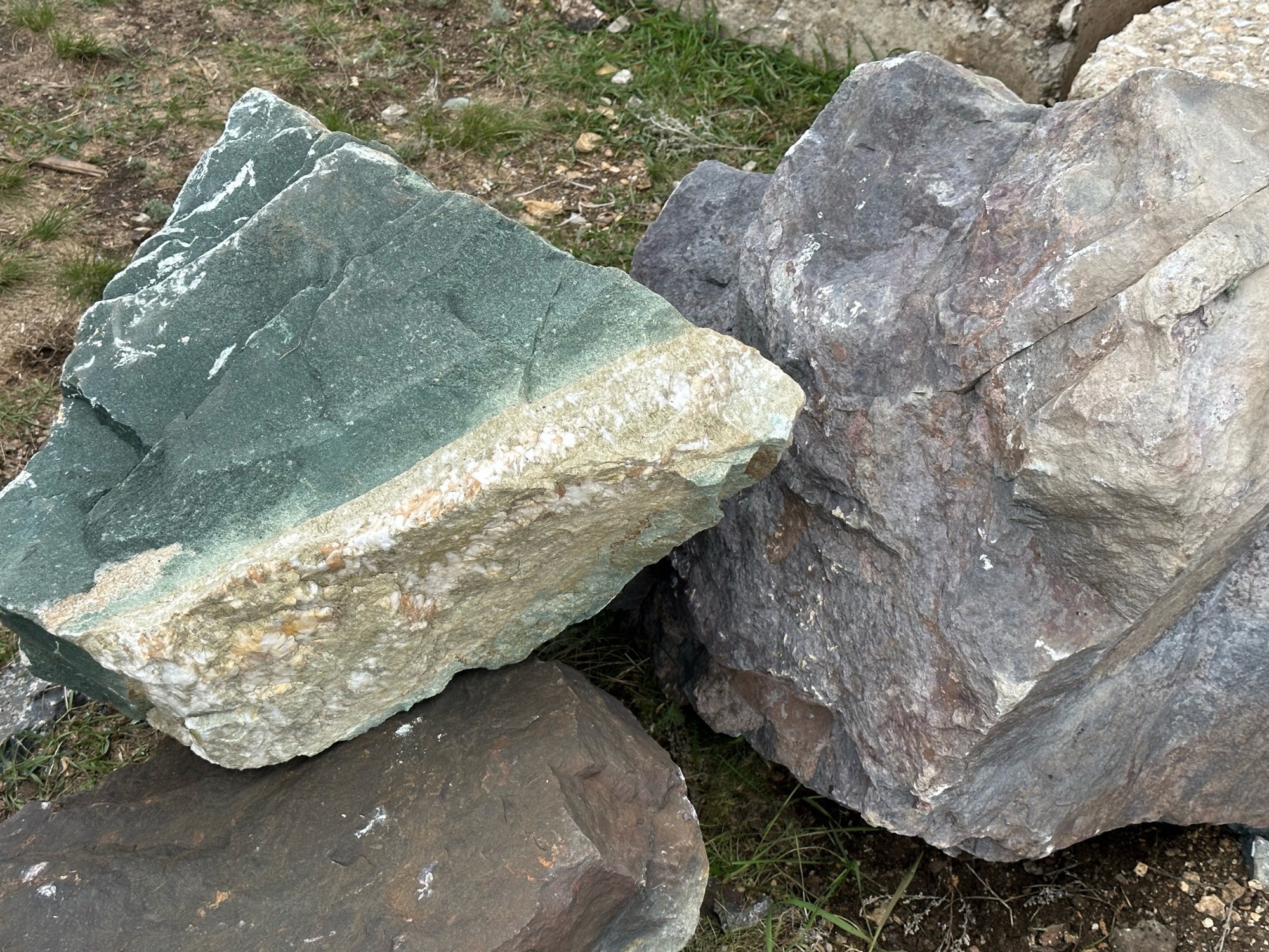 Камни для ландшафтного дизайна зелёные 10-60 килограмм купить в Республике Калмыкия