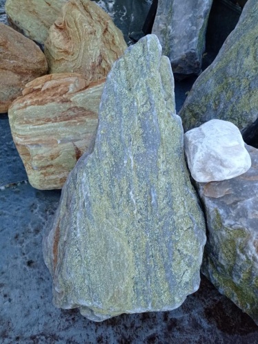 Златолит жёлтый, жёлто-зелёный глыбки и валуны для ланшафтного дизайна купить в Республике Калмыкия