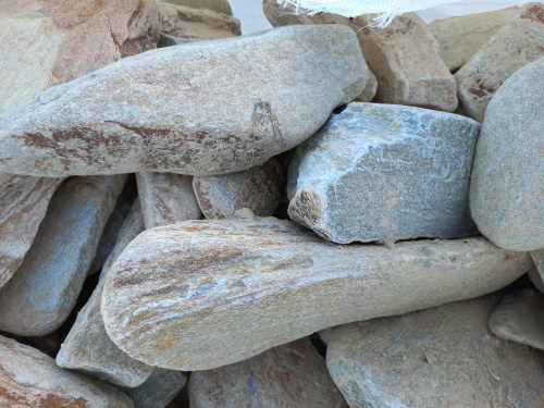 Златолит жёлтый, жёлто-зелёный глыбки и валуны для ланшафтного дизайна купить в Республике Калмыкия