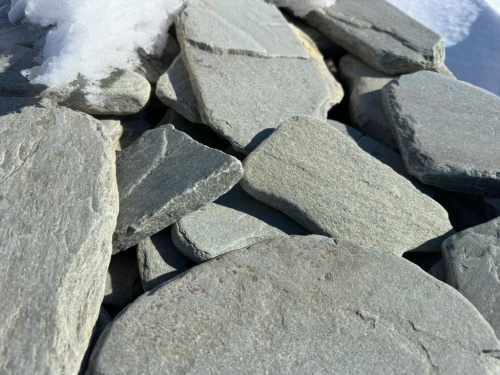 Плитняк златолит зелёный галтованный для цоколя купить в Республике Калмыкия